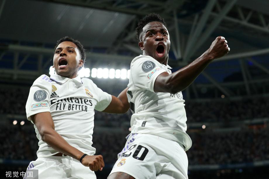 出她内心的 出她内心的